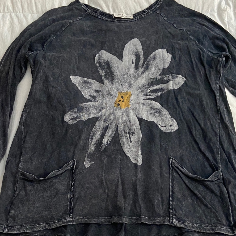 Women's Black Floral Tunic Top